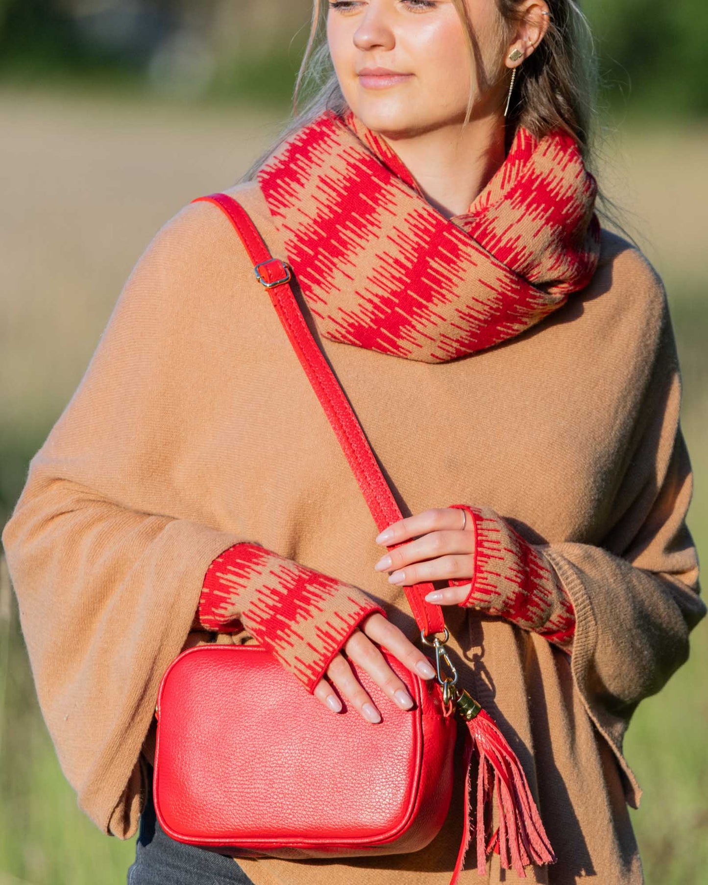 Cashmere Blend Wave Snood
