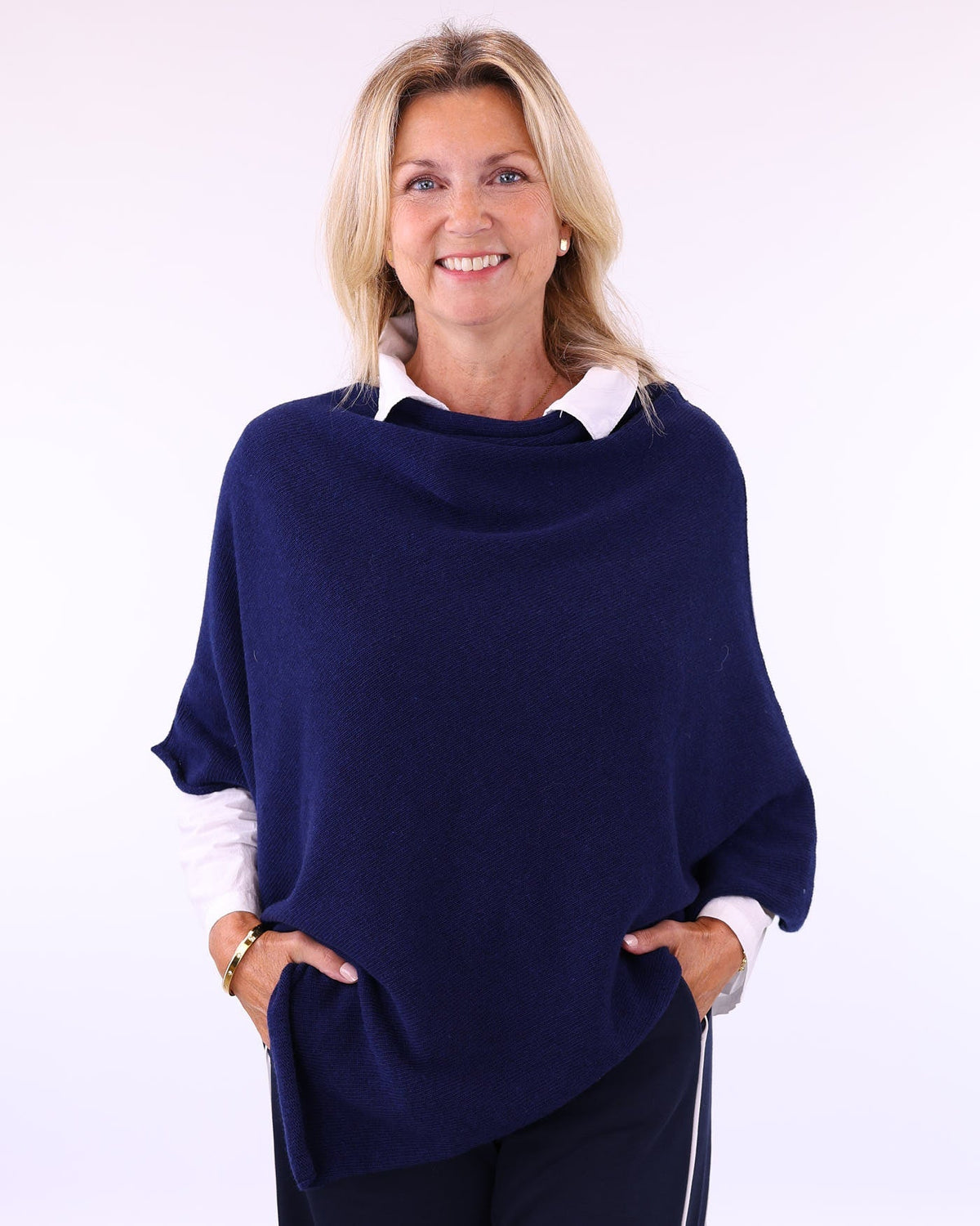 Women's cashmere blend poncho in navy blue, made in Italy