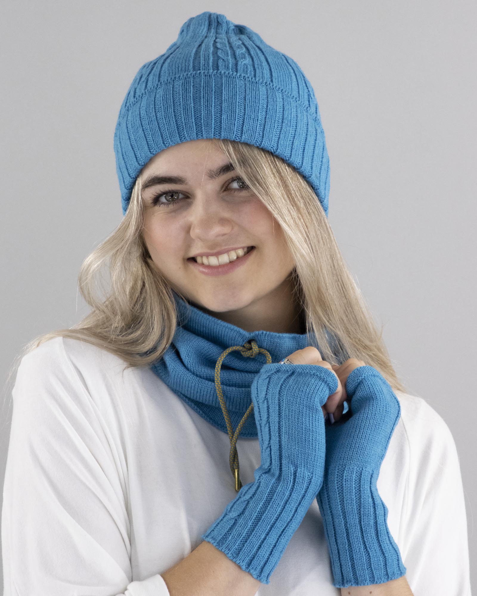 100% Merino Wool Cable Knit Hat