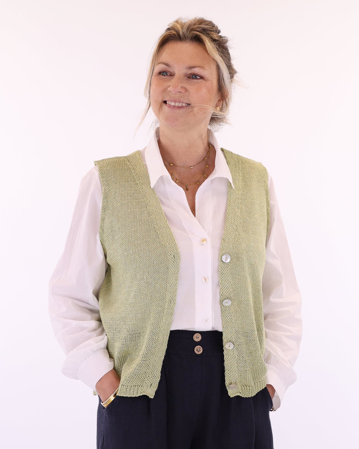 Women's Italian cotton shirt in white with long sleeves and button cuff, open collar and mother of pearl buttons down the front, made in Italy