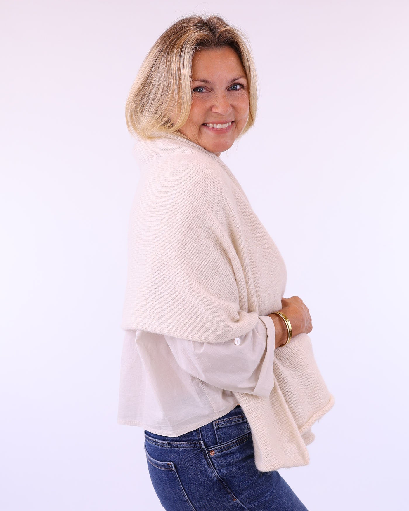 Women's Italian Alpaca Blend Poncho in Ivory, made in Italy