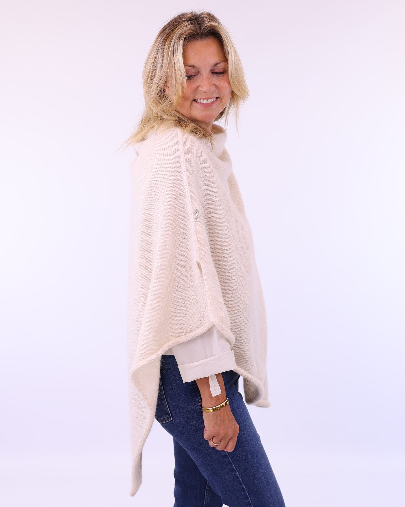 Women's Italian Alpaca Blend Poncho in cream, made in Italy