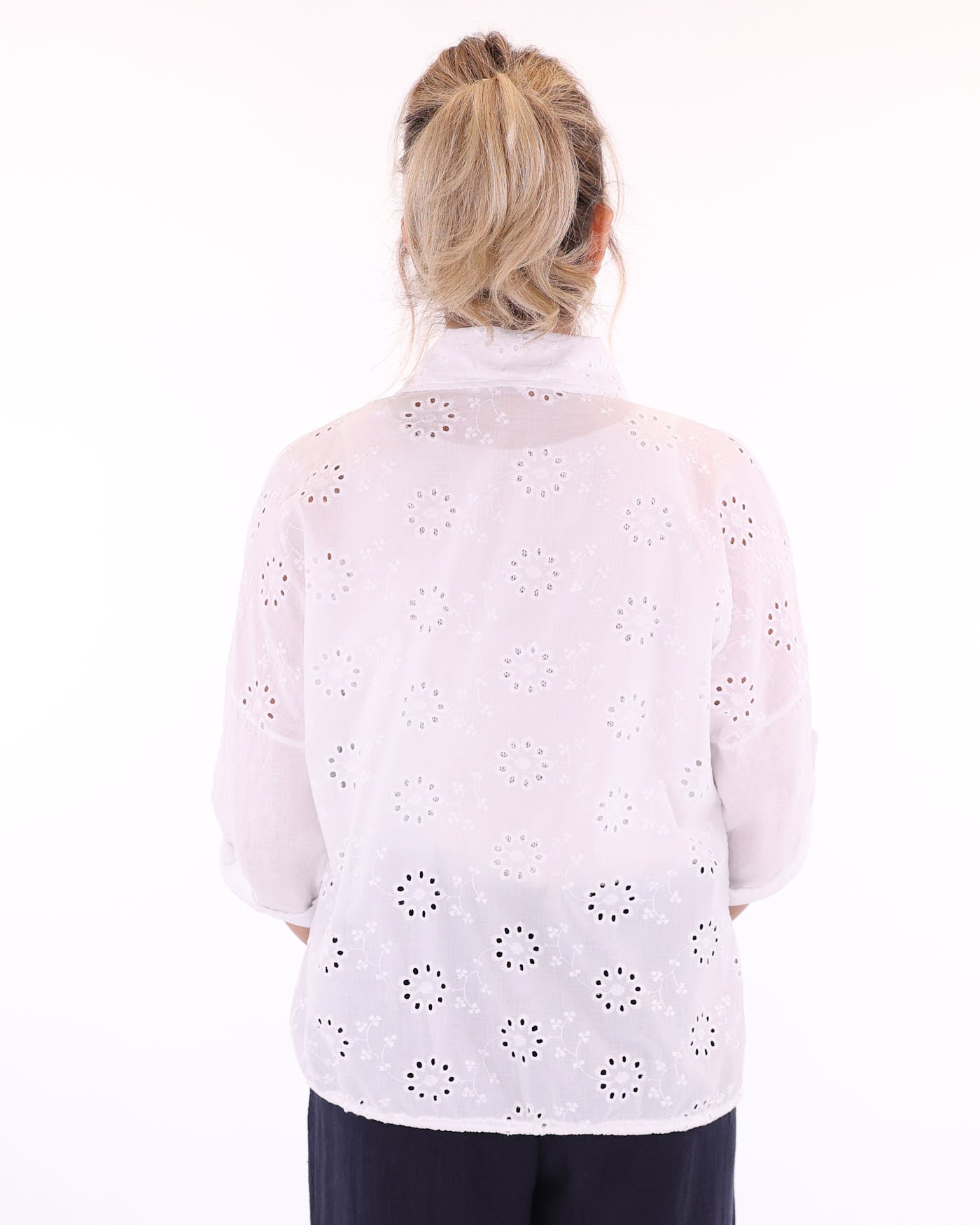 Women's button up shirt in white, with classic collar, drawstring hem, front chest pockets, made in a combination of pure linen and broderie anglais cotton,  made in Italy